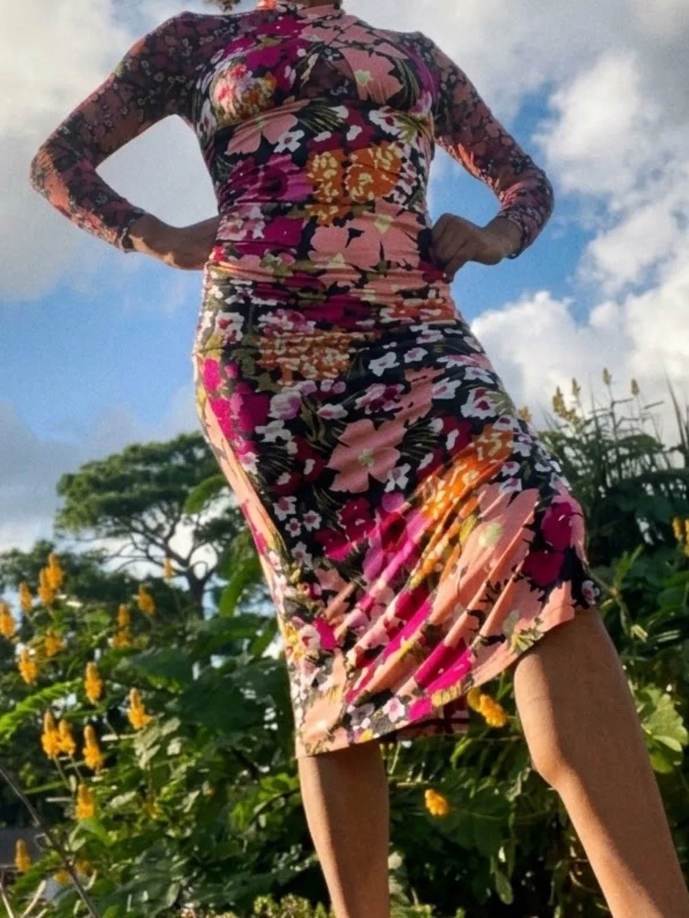 NWT Long Sleeve Mesh Ruched Multicolor Midi Floral Body Con Side slit Dress